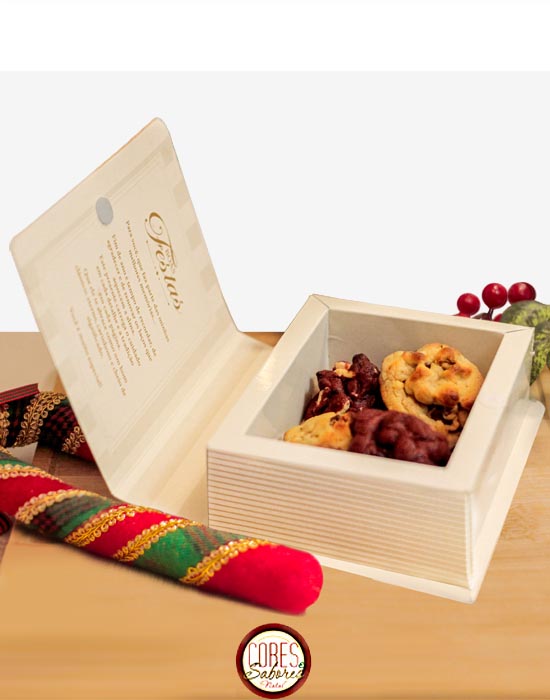 Caixa Livro com 4 mini Cookies Especiais - Cores e Sabores